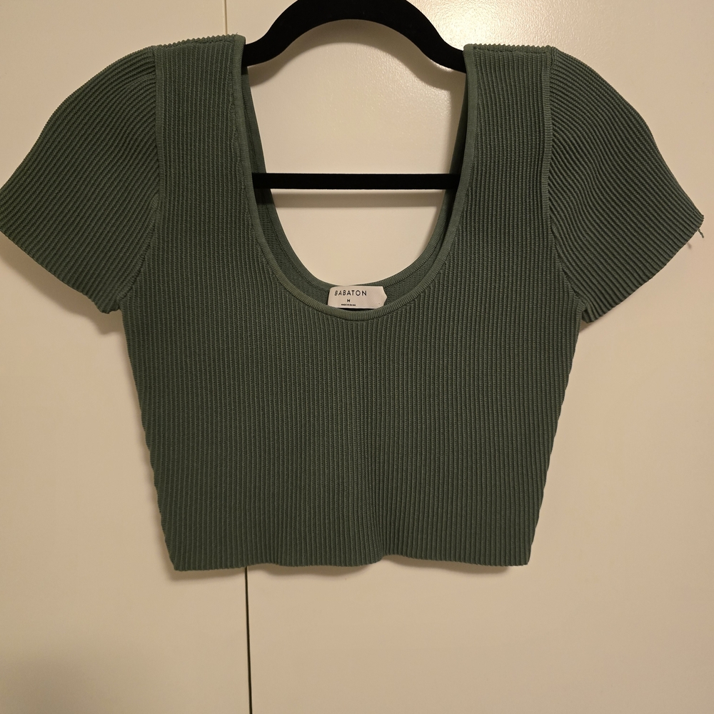 Babton Contour Green Ribbed Top Size Medium